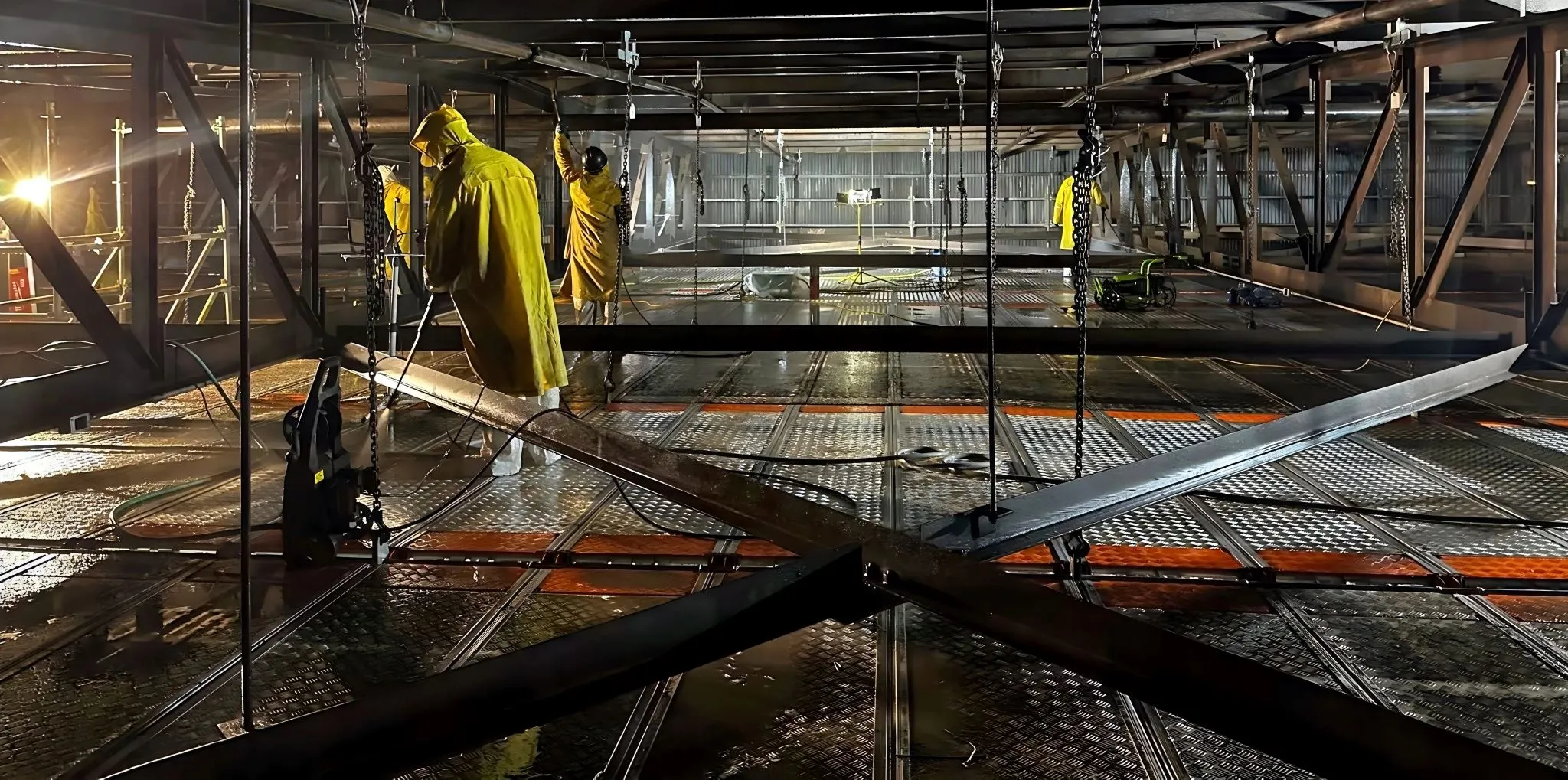 Cleaning the V-Deck platforms